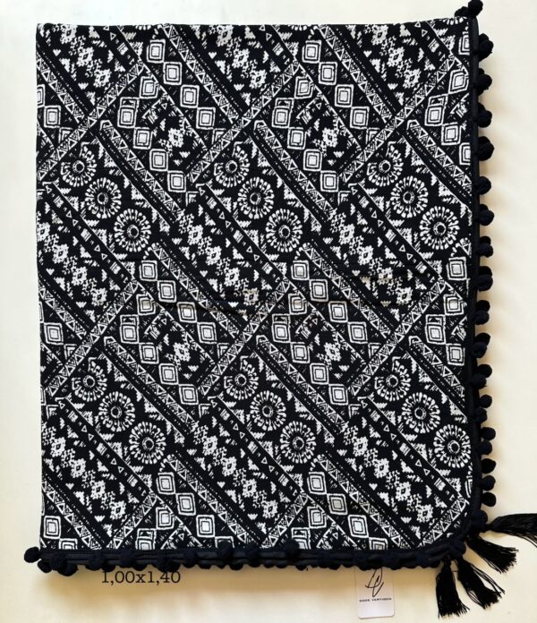 Canga Toalha Hexágono Preta - Imagem 2